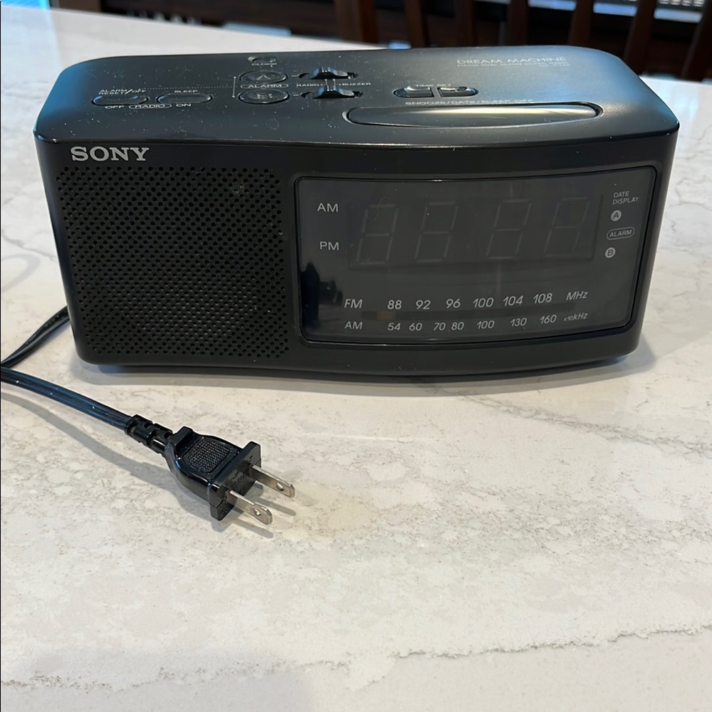 Sony Black Portable Clock AM/FM Radio